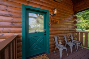 American Eagle Cabin, 3 bed 3 bath 2300 sq ft with game room, hot tub, Wi-Fi, easy roads